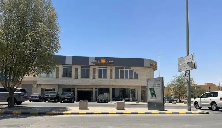 المفتاح لتأجير السيارات
